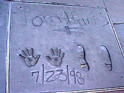 ロサンゼルス旅の情報サイト ギャラリー ハリウッドスターの手形足型